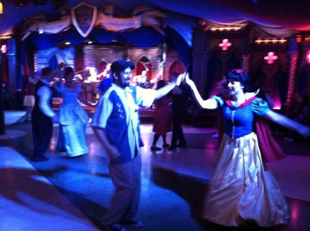 BoY0aeOCMAArzHA.jpg-large