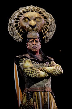 Alton White as Mufasa_photo_by_Joan_Marcus