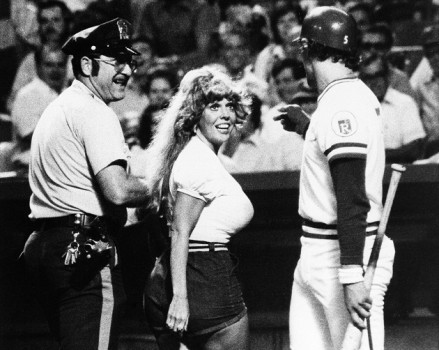 Morganna Roberts, George Brett