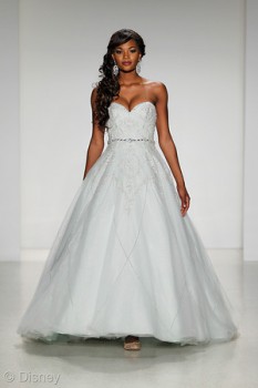 "NEW YORK BRIDAL FASHION WEEK"