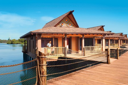 Bora_Bora_Bungalow_Exterior