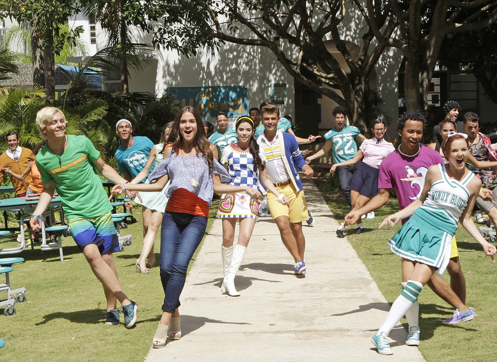 ROSS LYNCH, MAIA MITCHELL, GRACE PHIPPS, GARRETT CLAYTON, RAYMOND CHAM, JR.