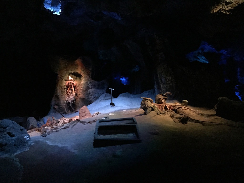 17759985109_c33436ba63_b