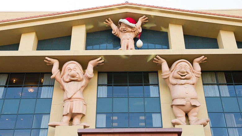 101915_LightUptheSeason_IRIS-780x440