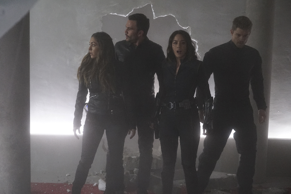 NATALIA CORDOVA-BUCKLEY, JUAN PABLO RABA, CHLOE BENNET, LUKE MITCHELL