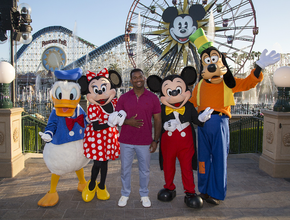 DONALD DUCK, MINNIE MOUSE, ALFONSO RIBEIRO, MICKEY MOUSE, GOOFY