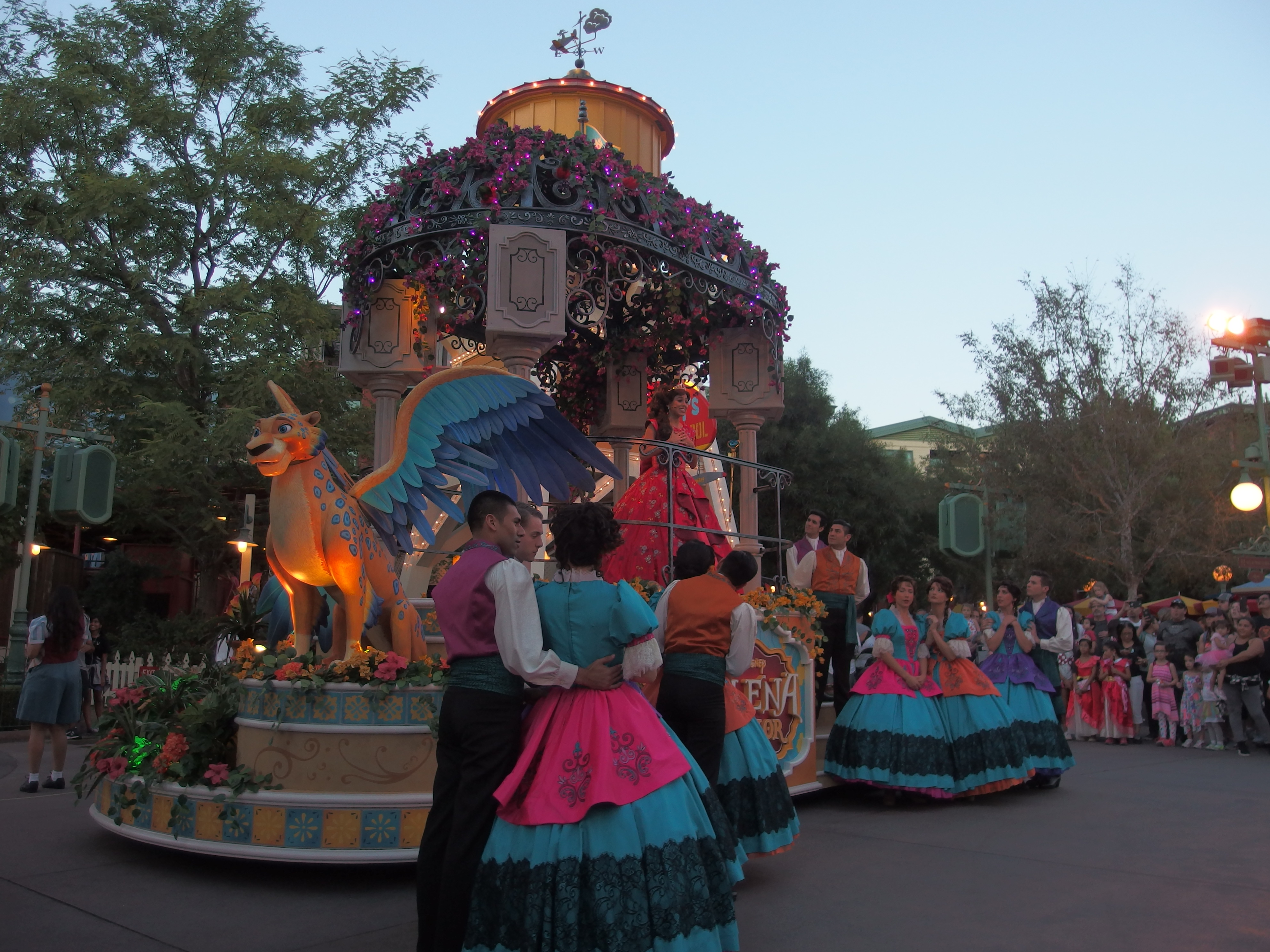 The Royal Dancers perform as Elena sings