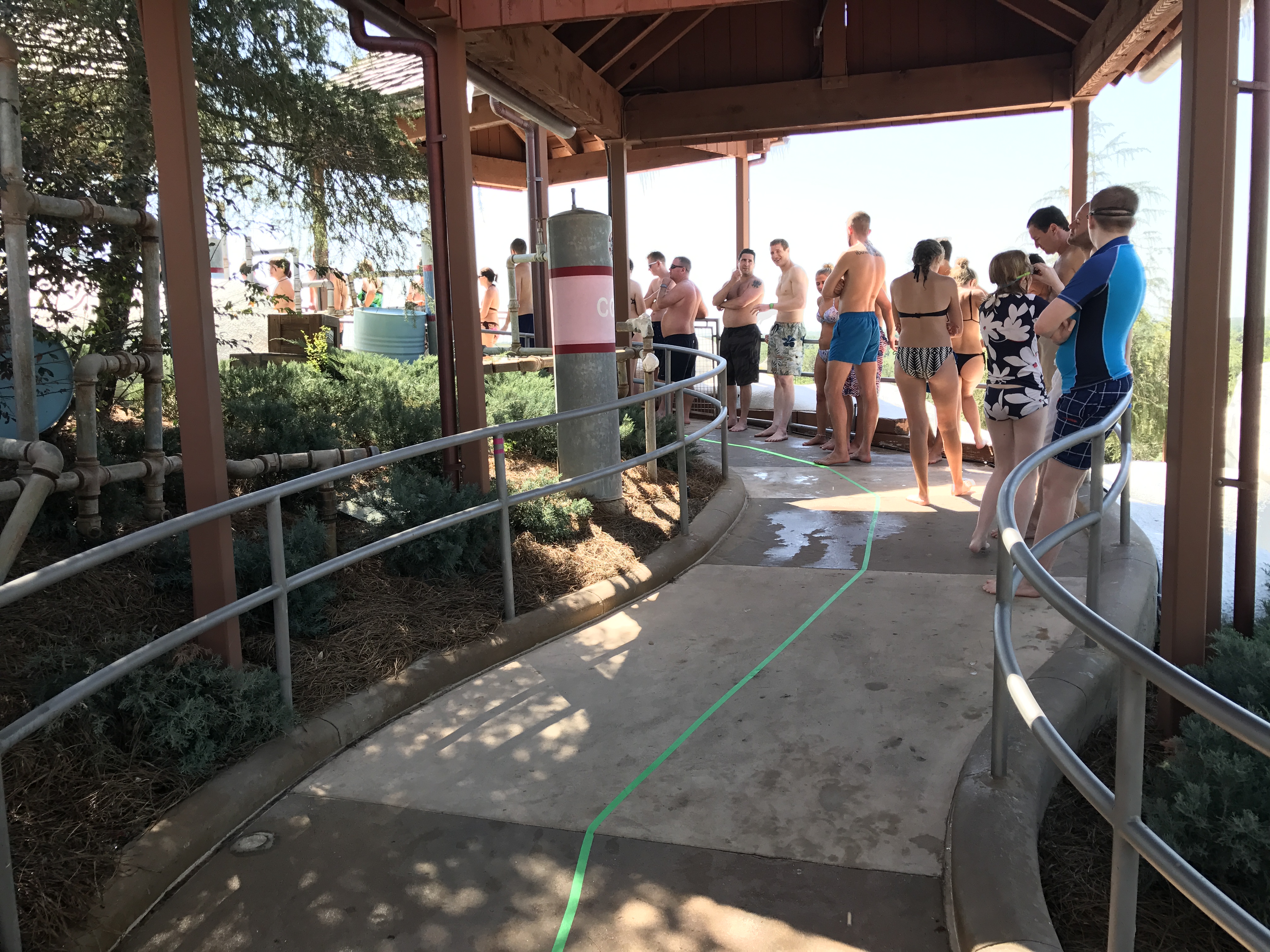 Return Queue for Summit Plummet