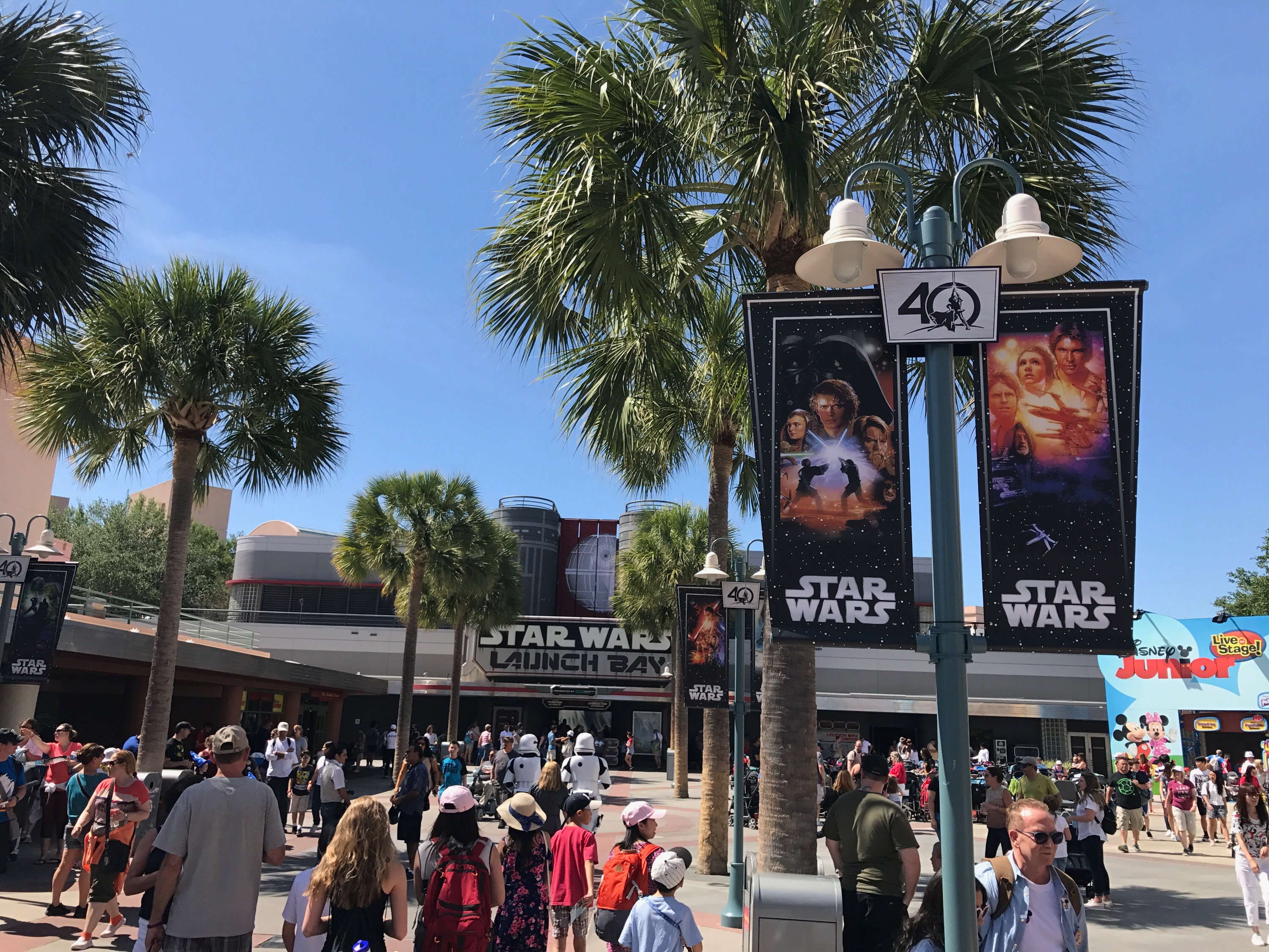 Star Wars Launch Bay