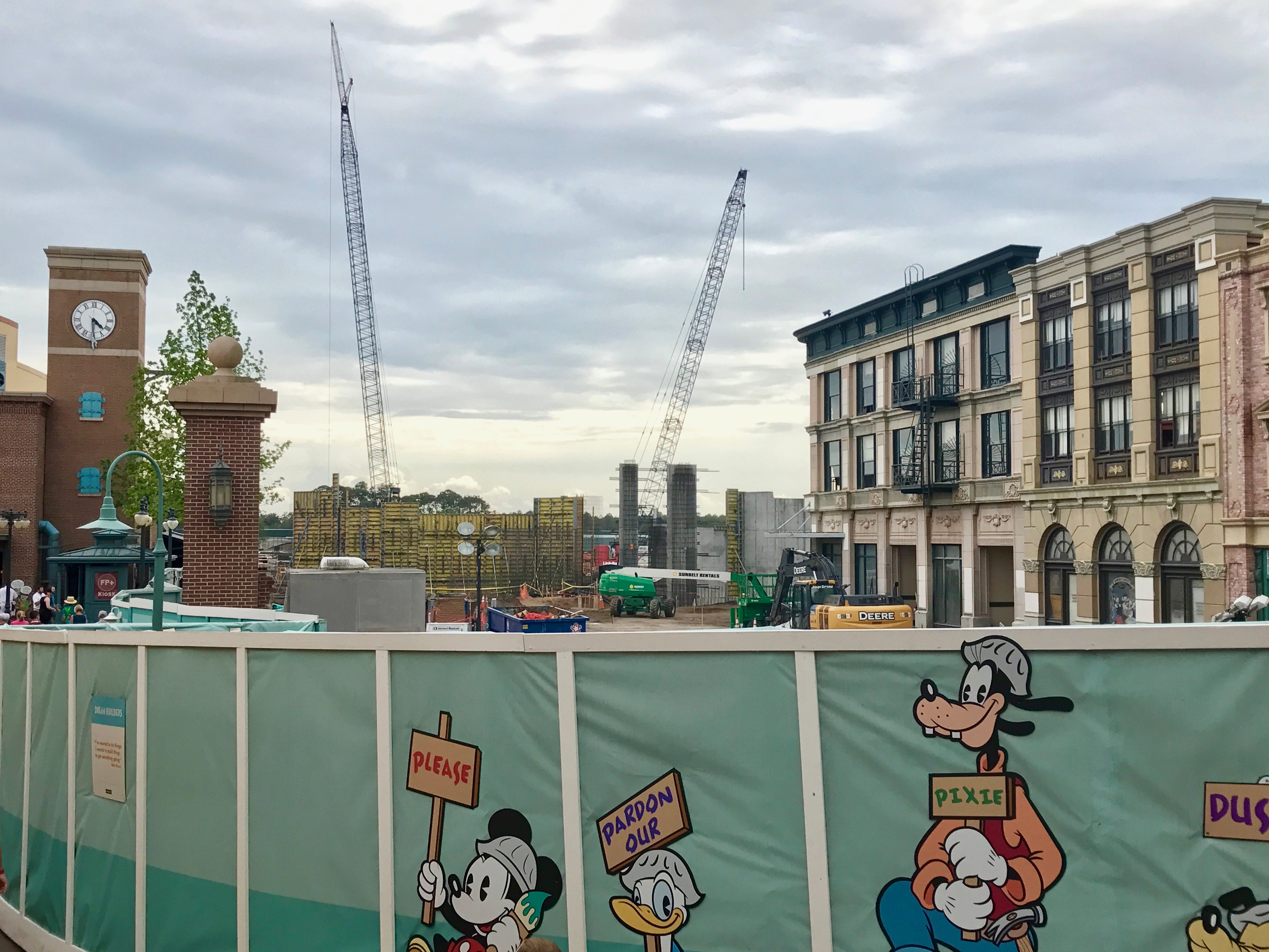 Star Wars Expansion from exit of Star Tours