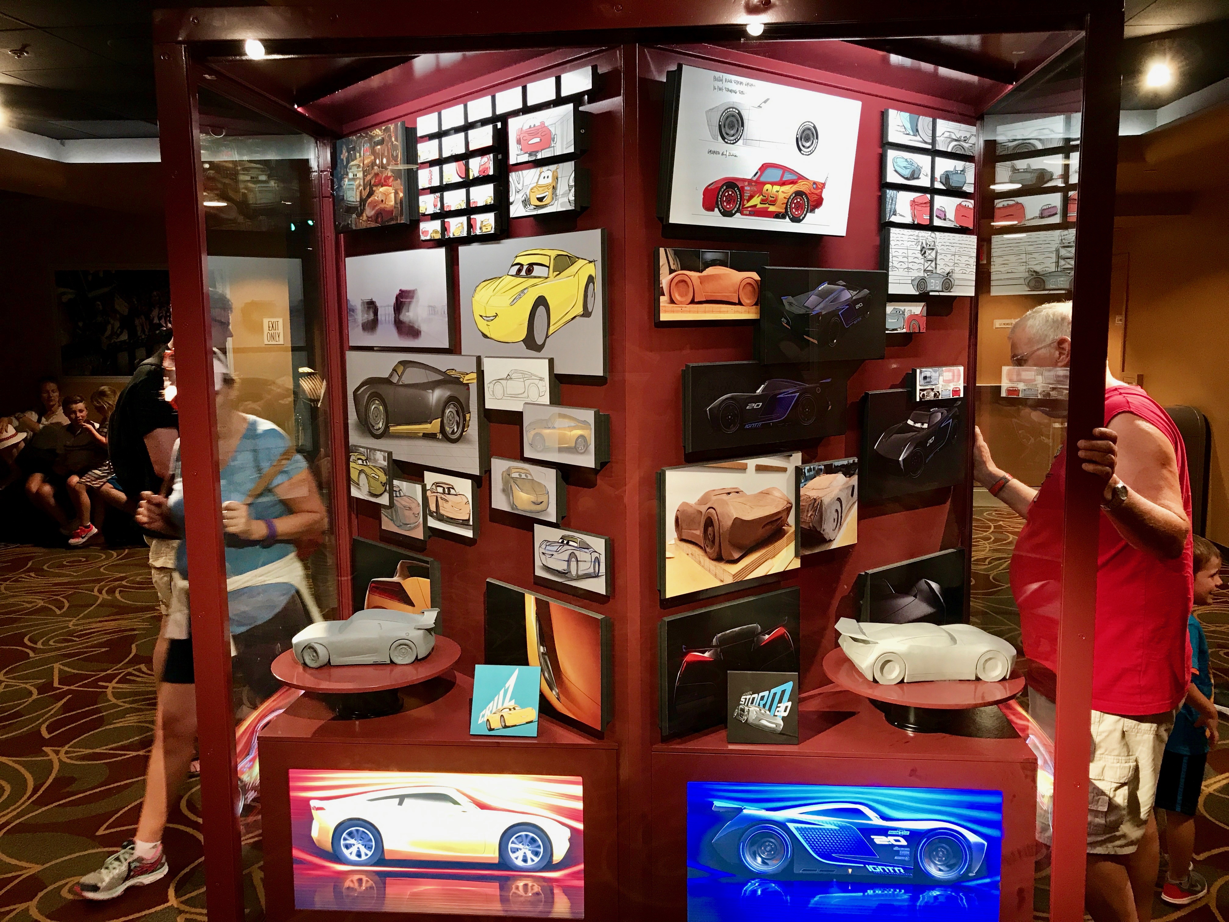 Disney's Hollywood Studios - Cars 3 Sneak Peek