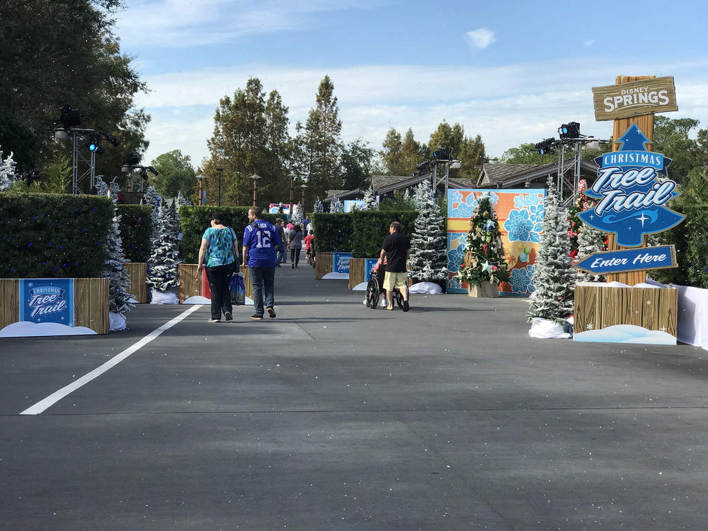 Disney Springs - Holiday Tree Trail