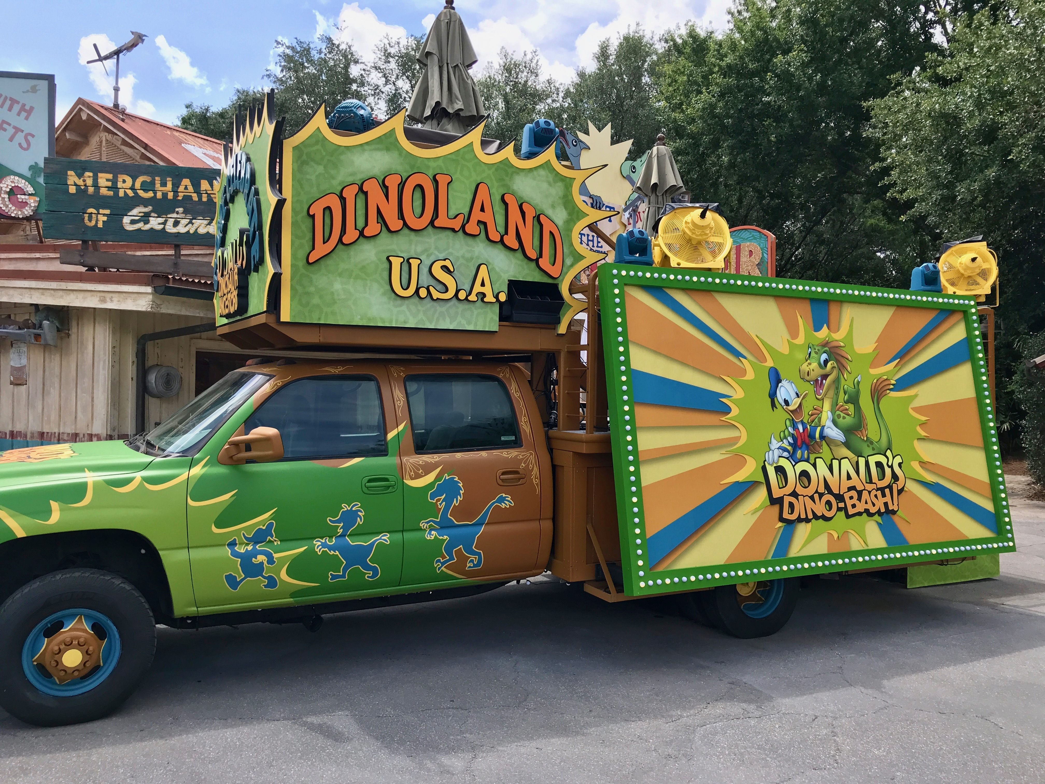 Disney's Animal Kingdom - Dino-Bash Dance Party