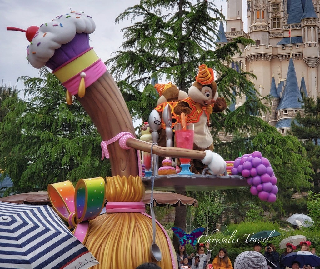  “Dreaming Up!” Parade Soars into Tokyo Disneyland