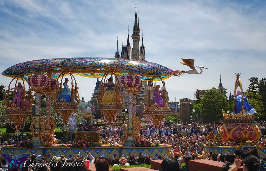 “Dreaming Up!” Parade Soars into Tokyo Disneyland
