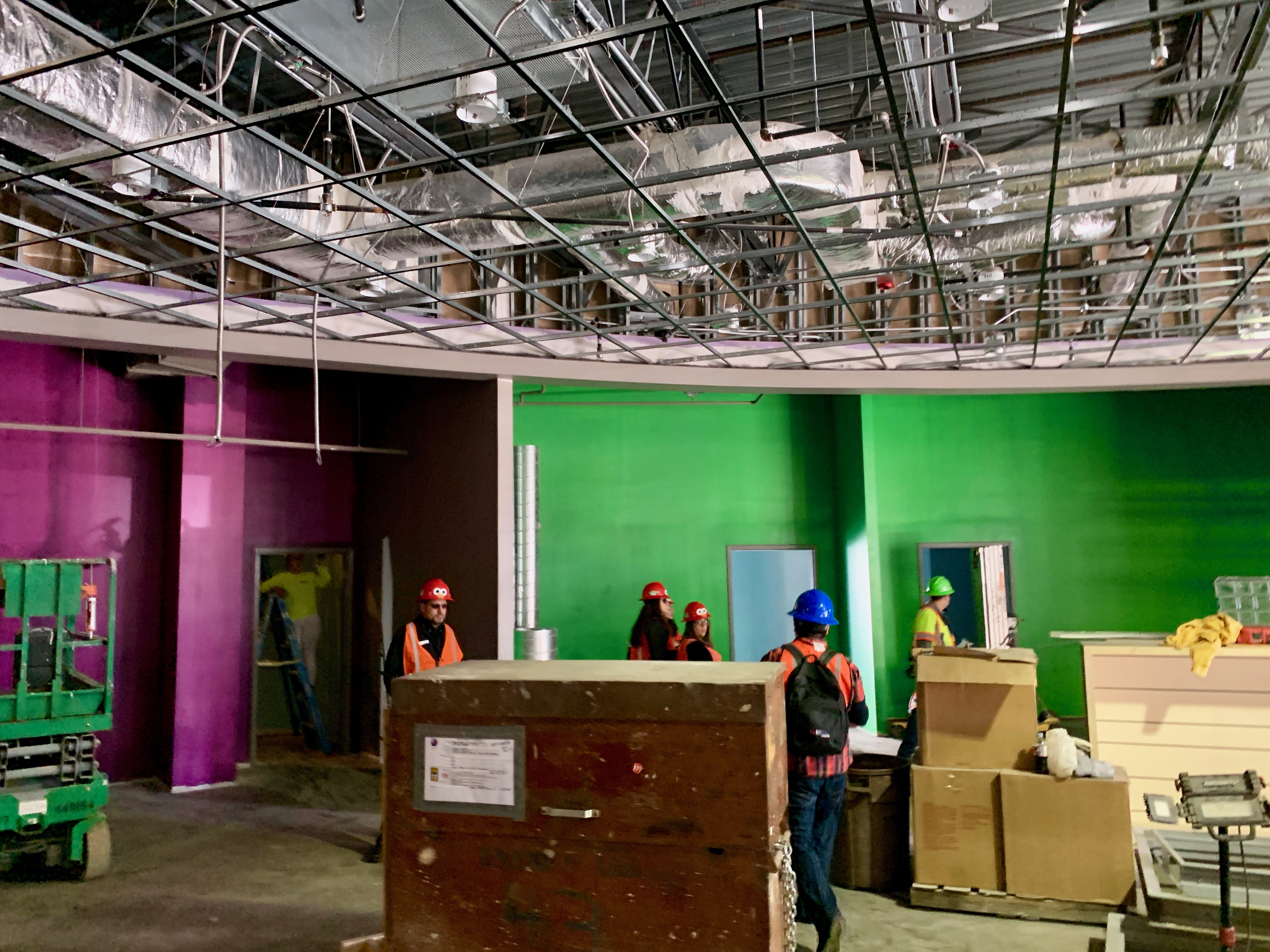 Sesame Street - Photo Spots Inside Mr. Hooper's Stockroom