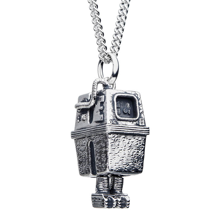 A GNK necklace from the new RockLove X Star Wars collection.