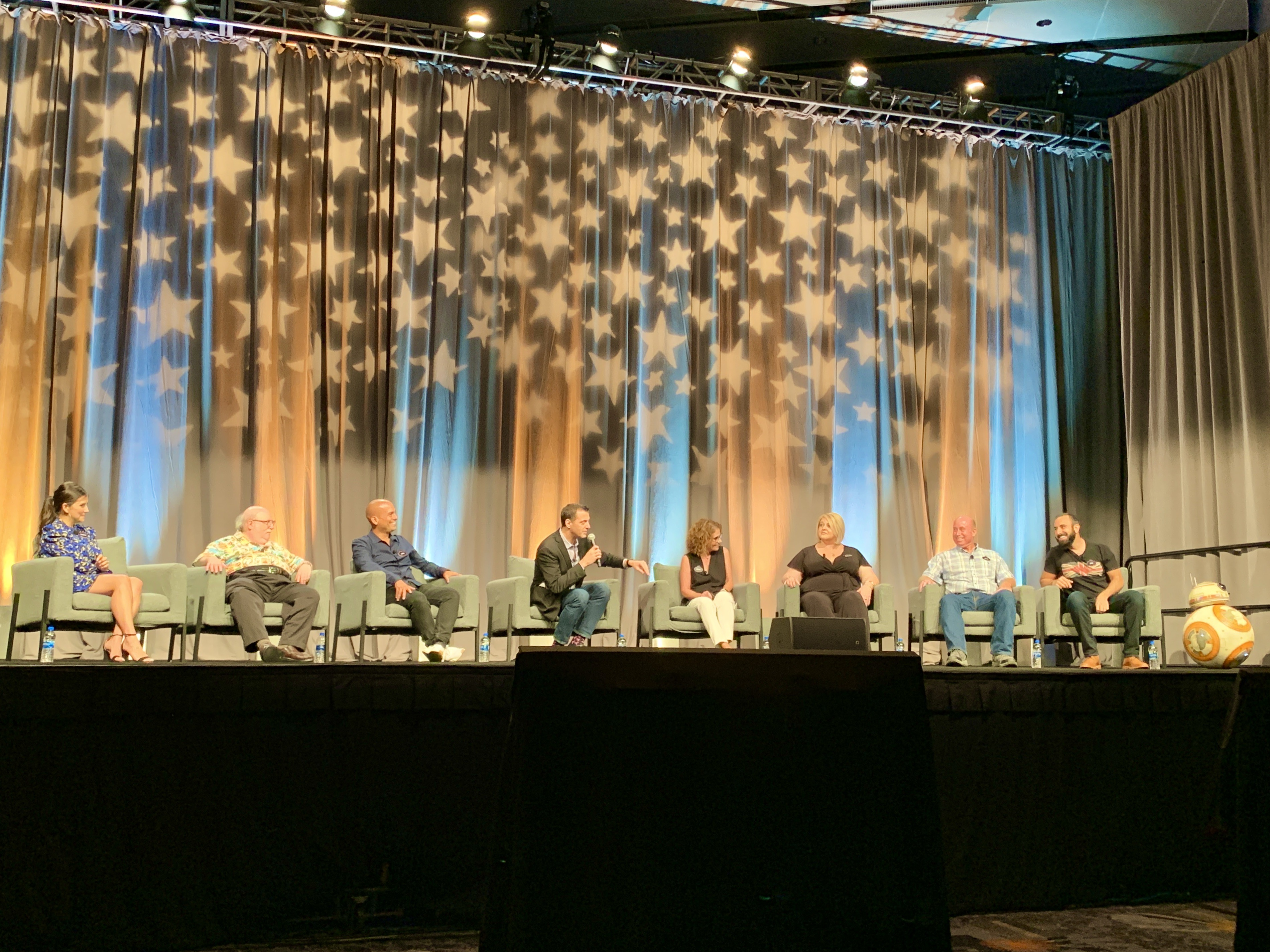(From Left to Right - Candice Valdez, Radio Disney DJ, Eric Goldberg, Disney Animator, Chris Cristi, ABC7 Helicopter Reporter, Jeffrey Epstein, director, Corporate Communications, Wendy Lefkon, director, Disney Editions, Kristina Dewberry, construction manager, Walt Disney Imagineering, Steve Sligh, manager of Golden Oak Ranch, Este Meza, senior events manager, Lucasfilm, and of course BB-8)
