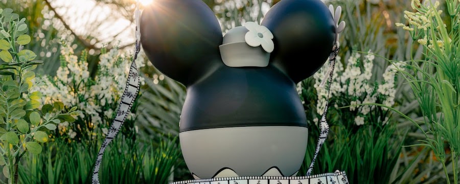 A Minnie-shaped popcorn bucket