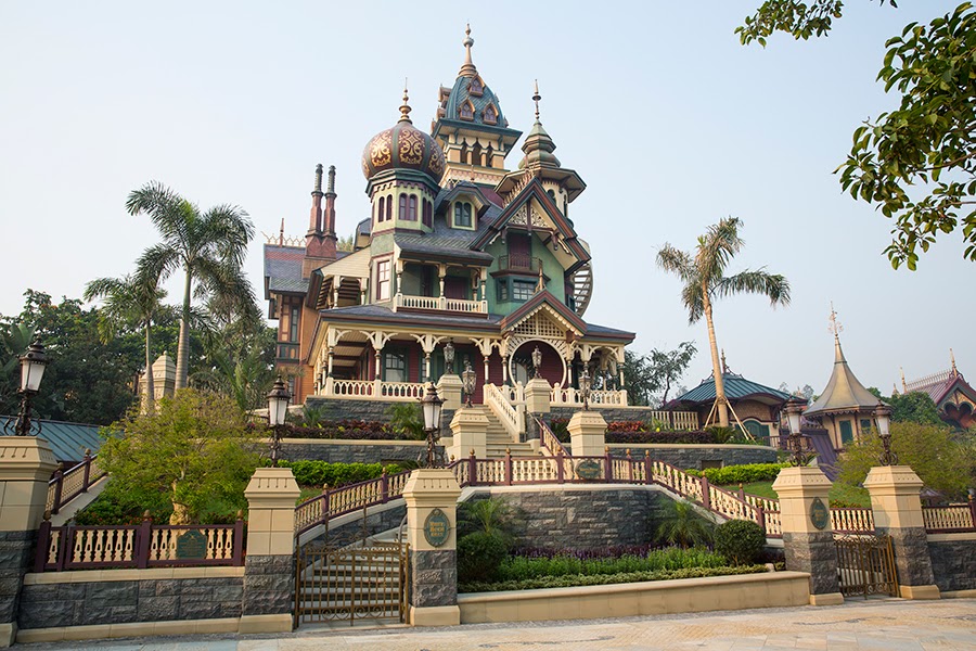 Hong Kong Disneyland Reopening