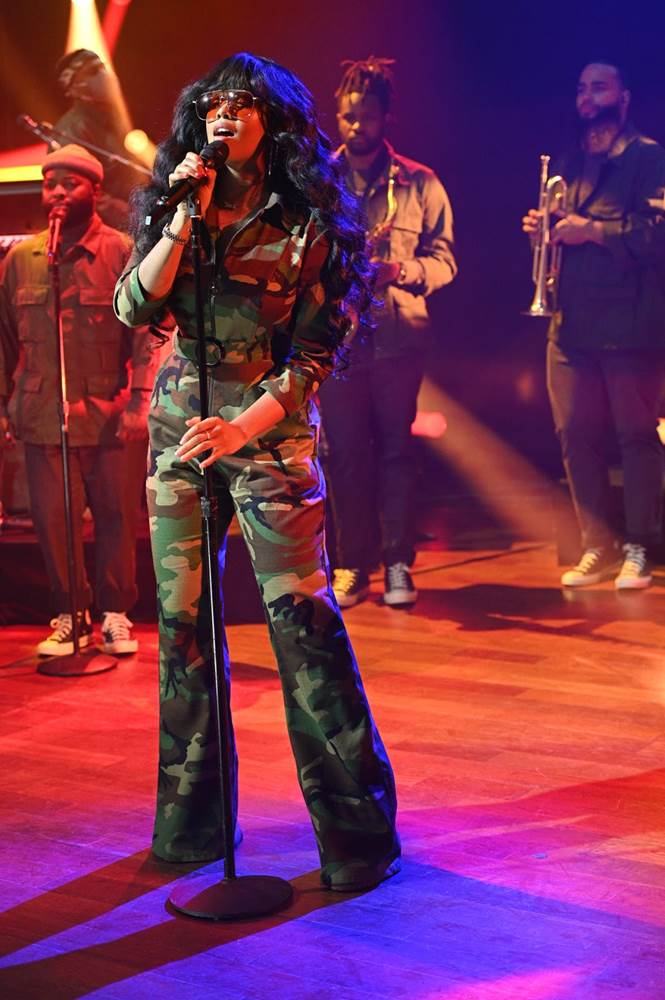 H.E.R (credit: ABC/Lorenzo Bevilaqua)