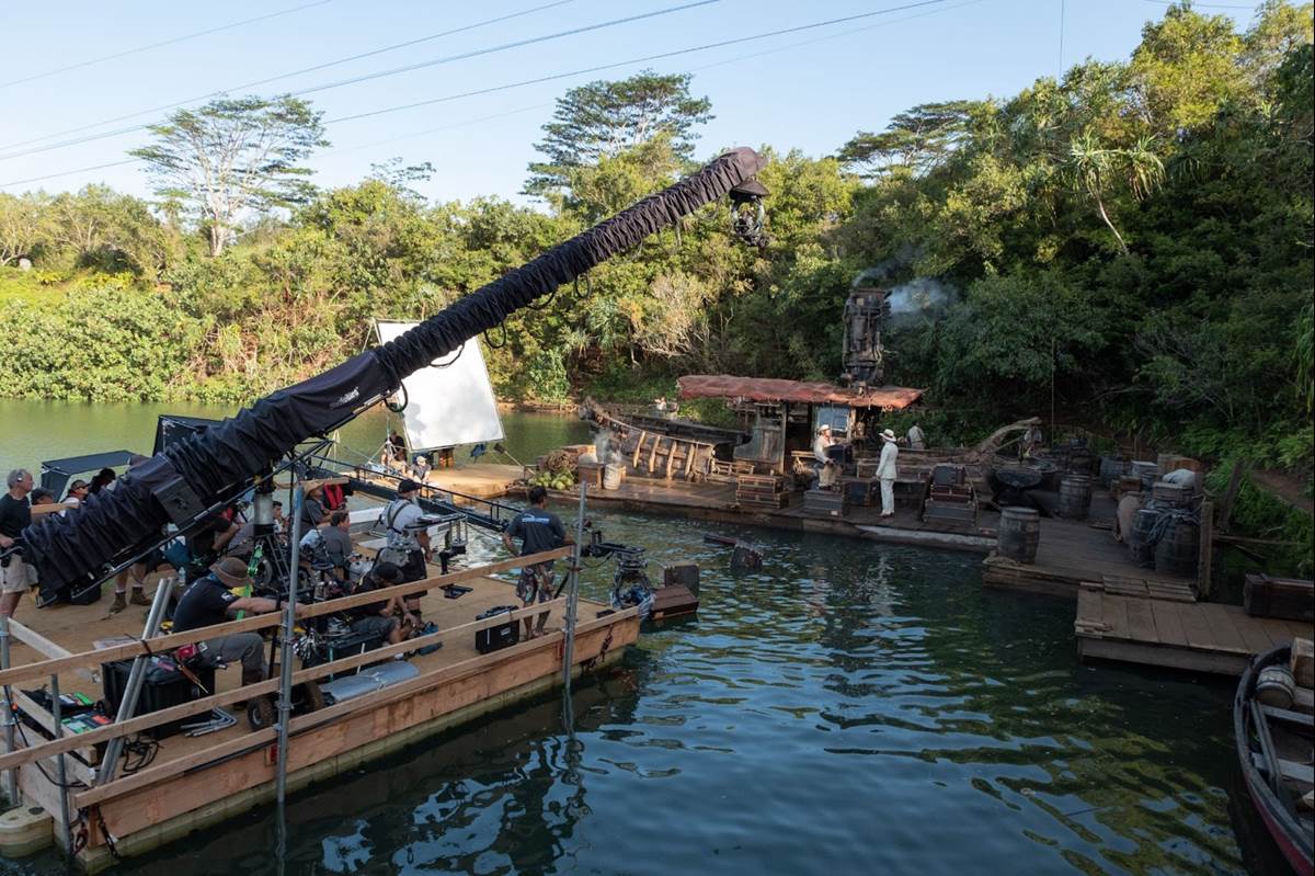 Behind the scenes of Disney's live-action JUNGLE CRUISE. Photo by Frank Masi. © 2021 Disney Enterprises, Inc.  All Rights Reserved.