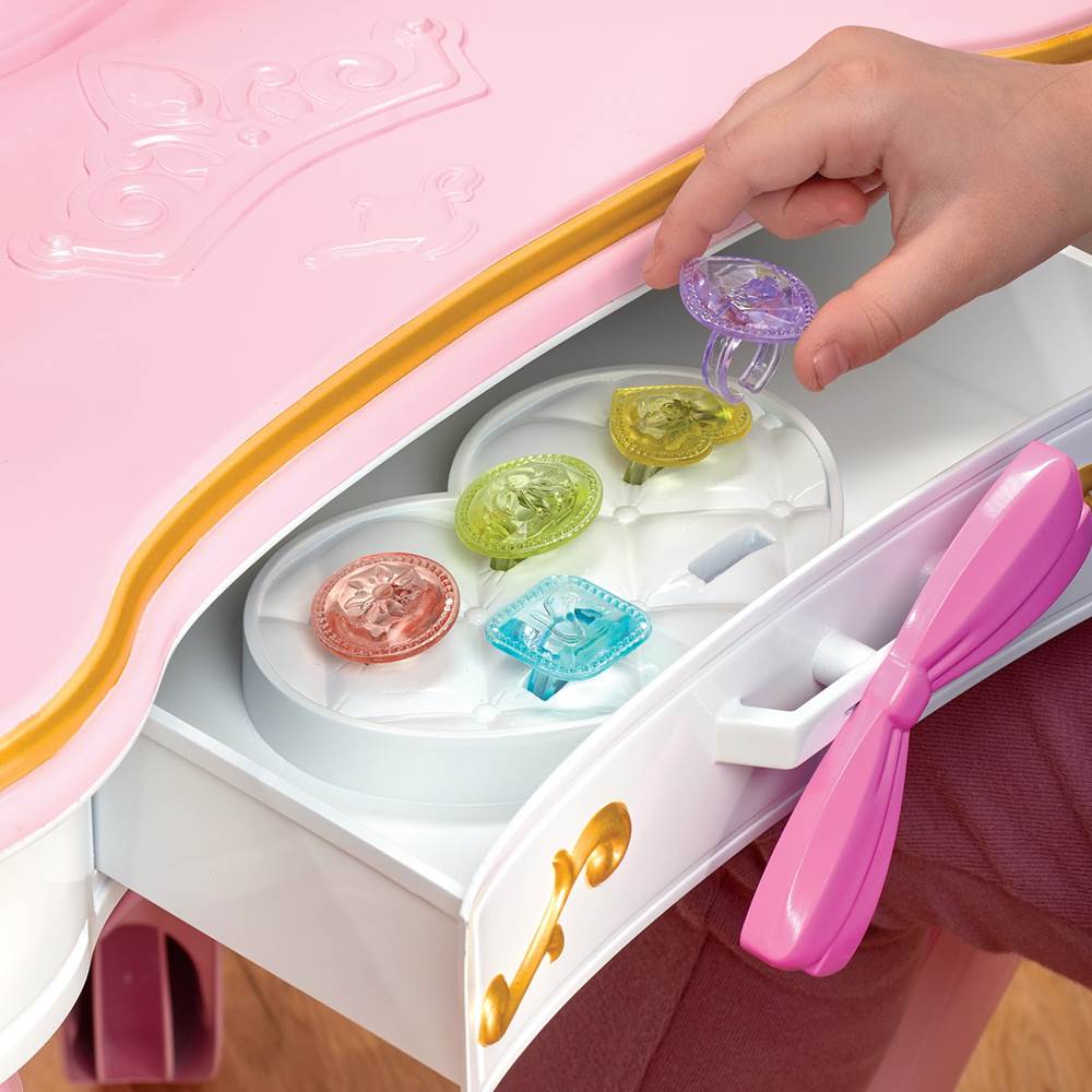 (JAKKS Pacific/Disney)