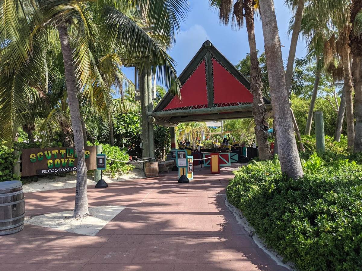 Entrance to Scuttle's Cove