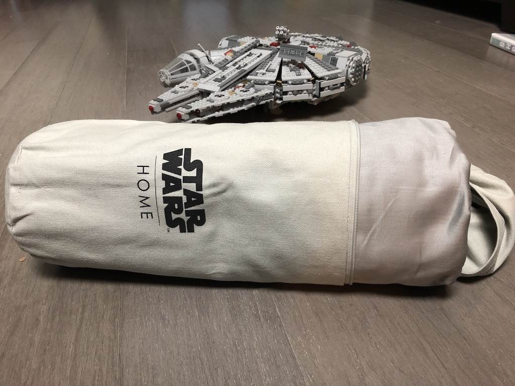 Canvas bag unzipped to show sheets - Argent Color