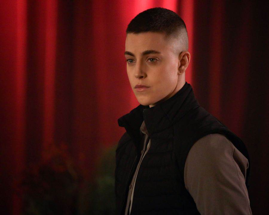 (Freeform/Jeff Petry) Ess Hodlmoser