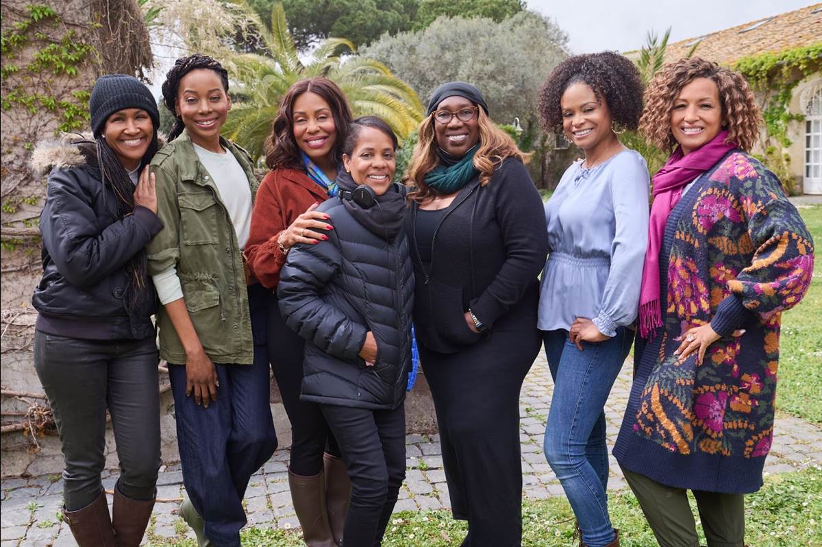 Left to Right: Terri J. Vaughn, Erica Ash, Karen Pittman, Korin D. Williams, Toni Judkins, Joyful Drake, Monique Nash
(Hallmark Media/Fabrizio Di Giulio)