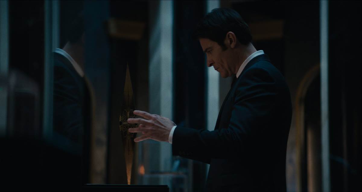 Goran Visnjic in "Hellraiser"