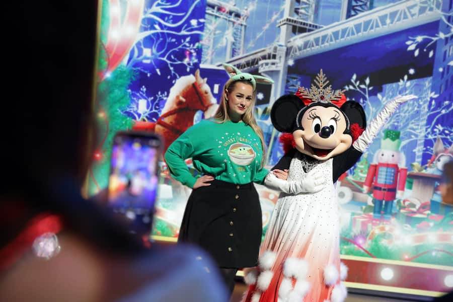 Girl with Minnie Mouse