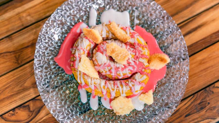 Like a Lemon-Raspberry Pie Churro