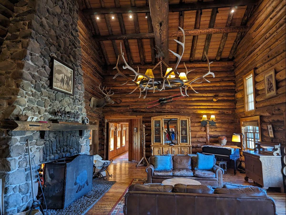 Brooks Lake Lodge Tea Room