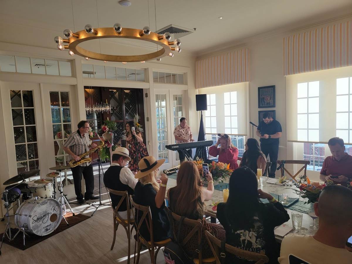 Our main course tastings were served in the Sunset Room along with high-energy live entertainment.