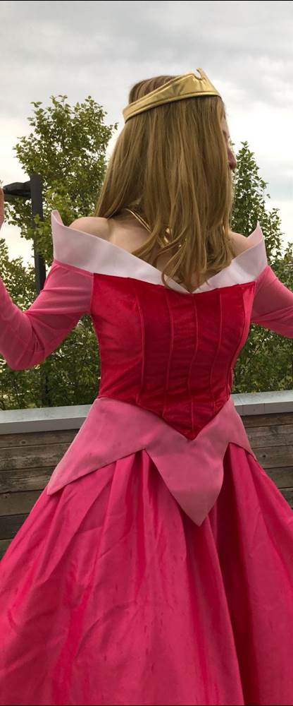 It's even prettier on.