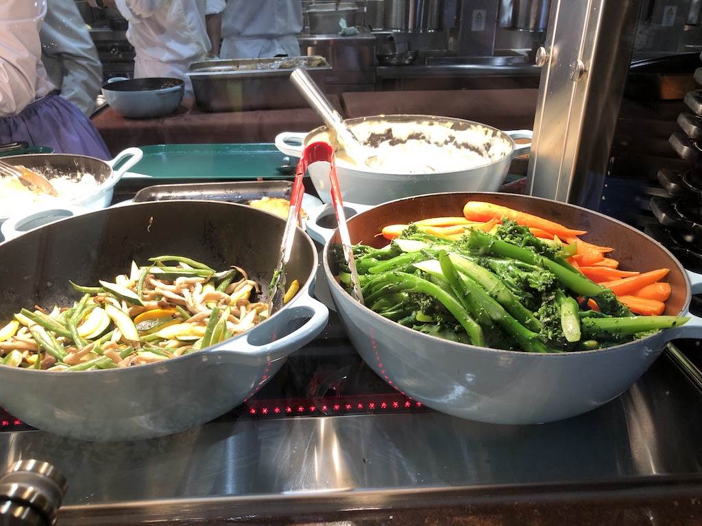 Sides at Golden Crocus Inn