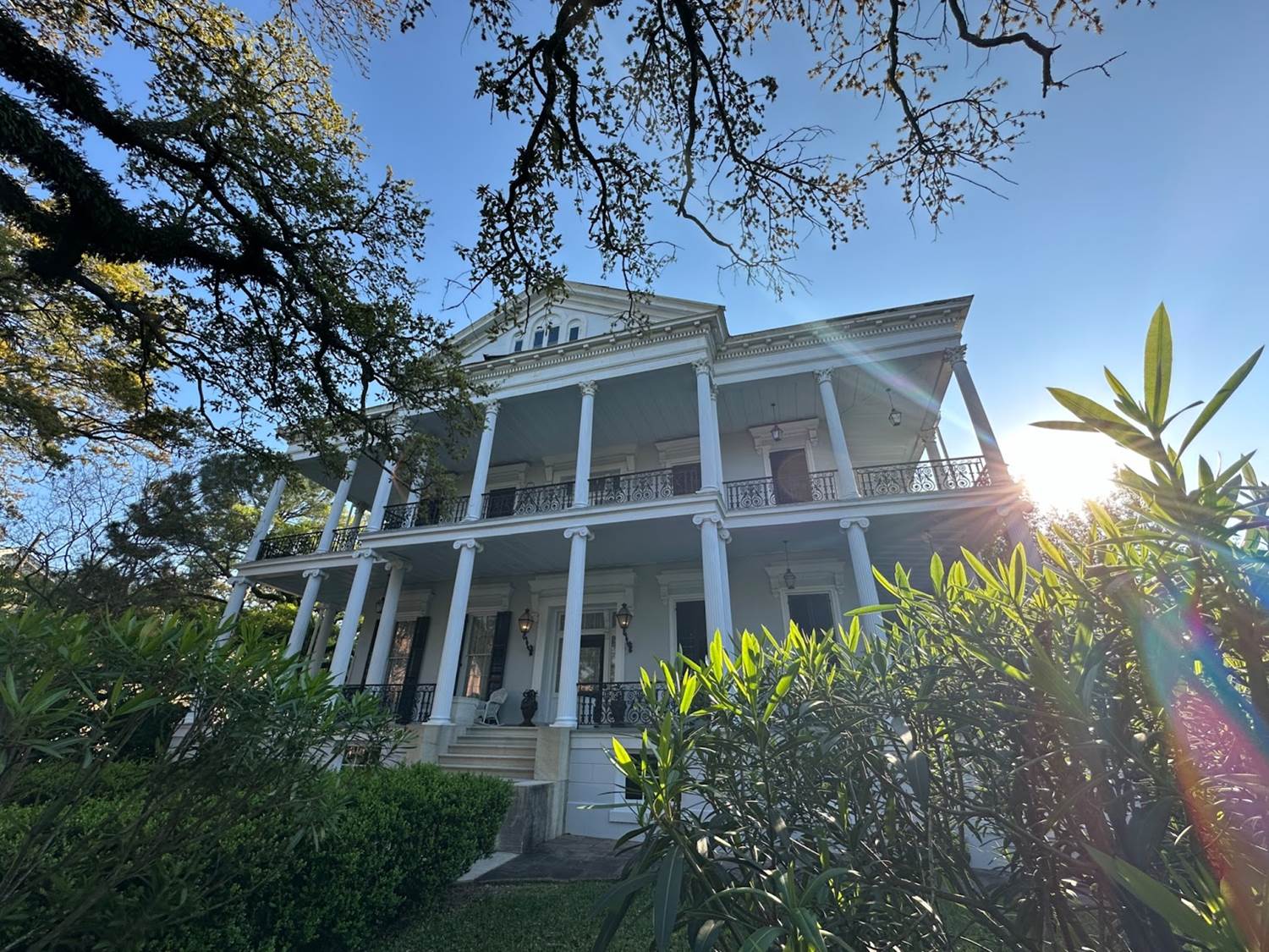 Buckner Mansion – 1410 Jackson St., Garden District: The real mansion from the Haunted Mansion is the Buckner Mansion in the Garden District of New Orleans, with interior sets built in Atlanta. Exterior scenes were shot at this location.