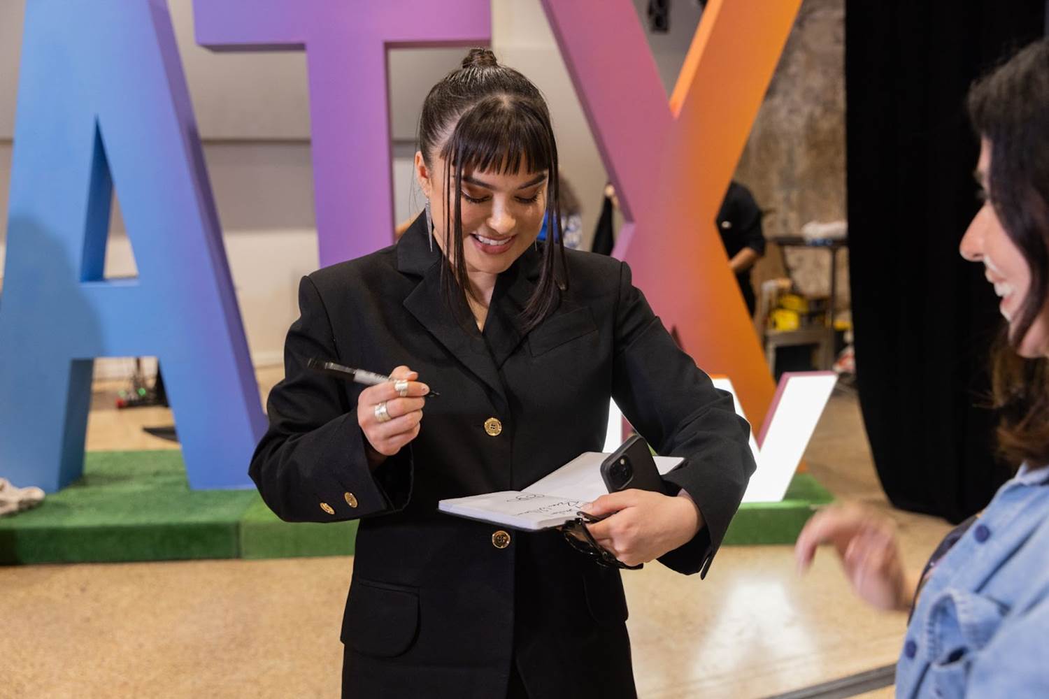 (ATX/Stephanie Tacy)