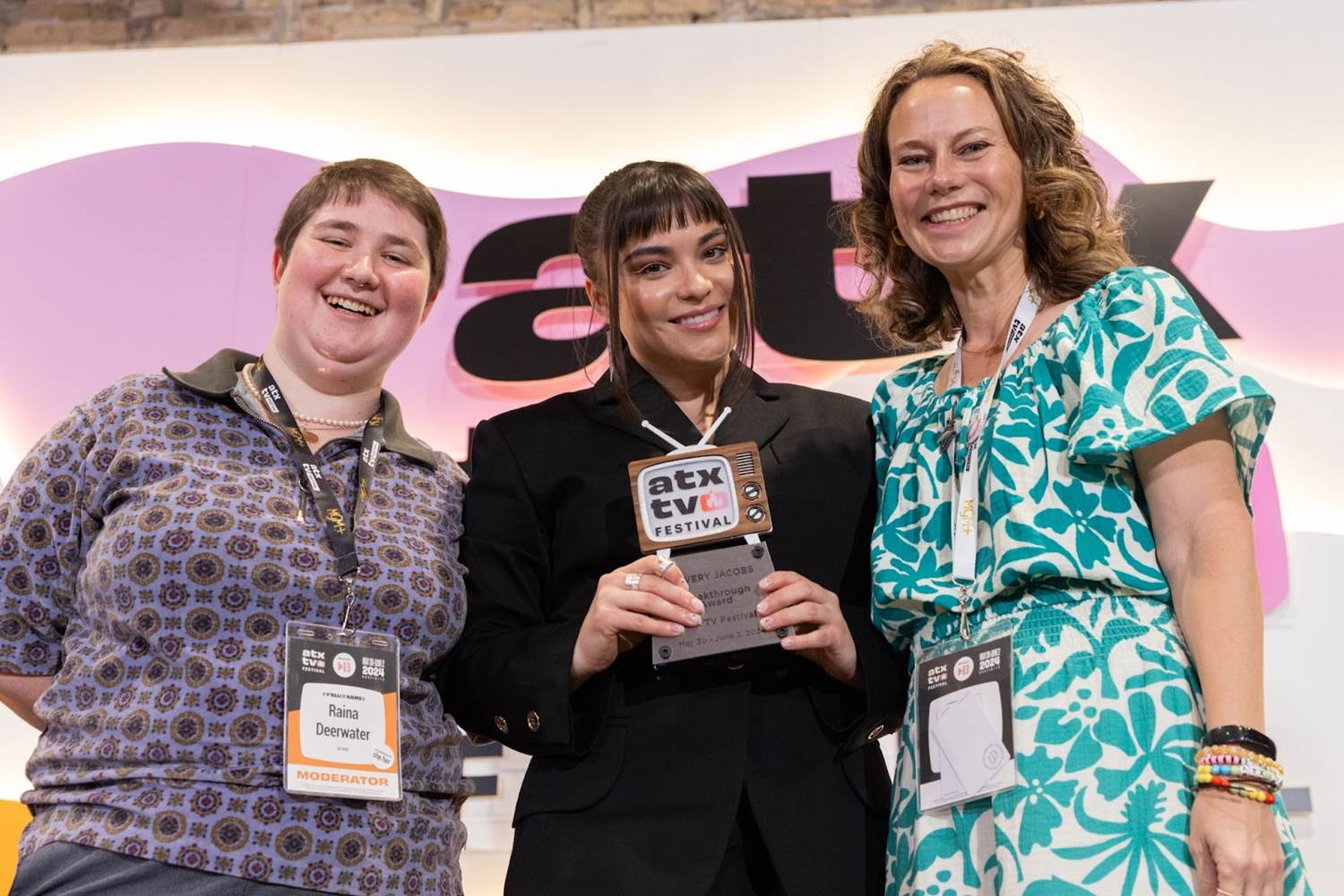 (ATX/Stephanie Tacy)