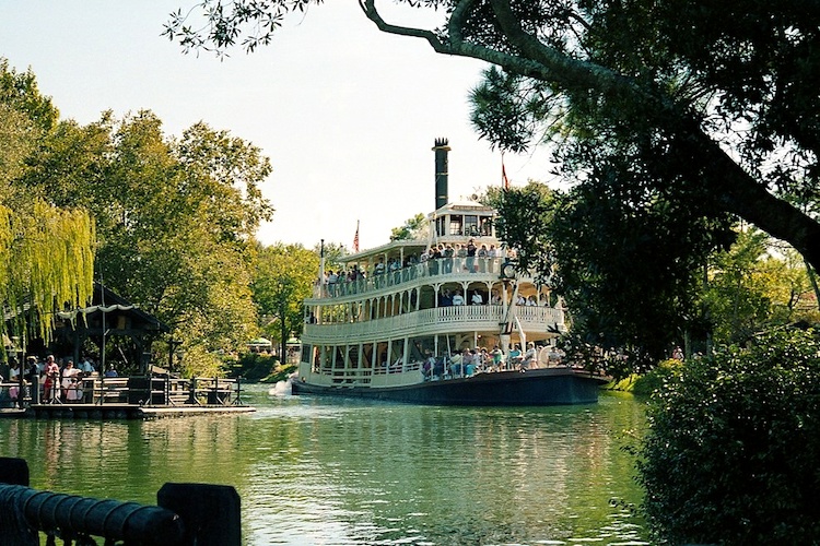 Richard F Irvine Riverboat, Walt Disney World 1990 | Flickr