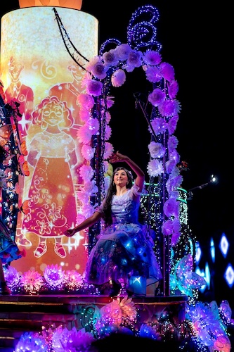 CJ Ayd, WDW Magazine